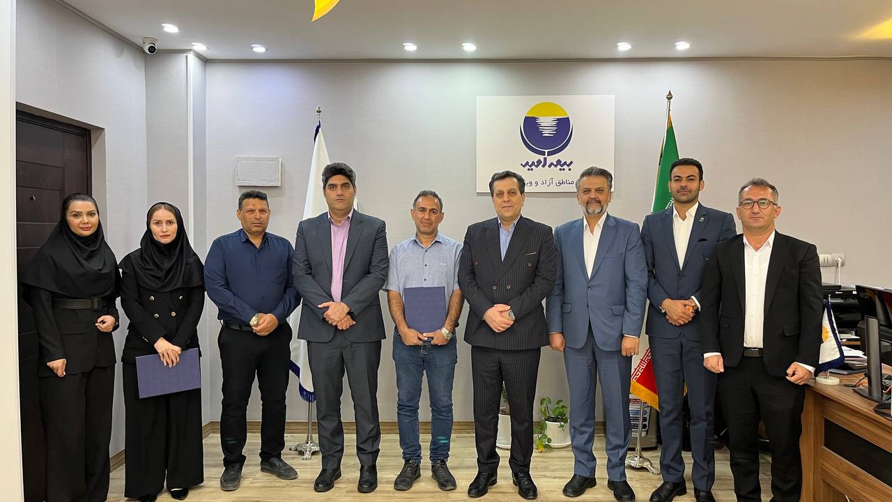 تقدیر از نمایندگان برتر شعب اروند و ماهشهر خرداد 1404